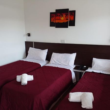 Hotel Ischigualasto サンフアン エクステリア 写真